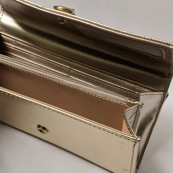 Wallet - Picture 3 of 4